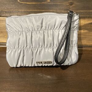 Steve Madden Gray Puffer Wallet Wristlet